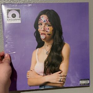 Exclusive Olivia Rodrigo Sour Vinyl